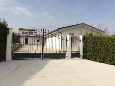 Properties for Sale_Villas_La Villa Bianca in Le Marche_1